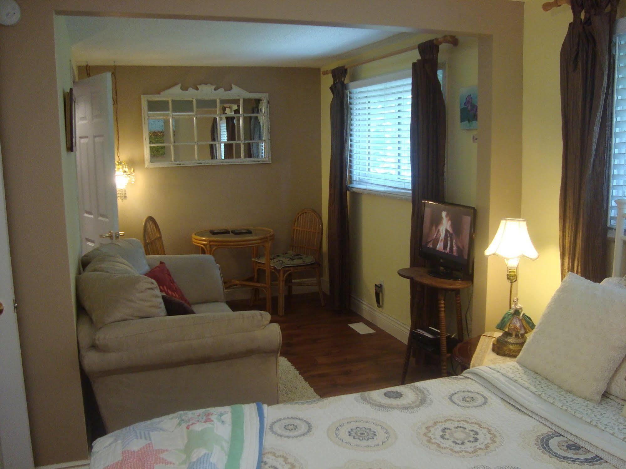 Paddington Place Bed & Breakfast Oshawa Exterior foto